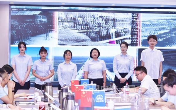 1231378758aee3e6a87bfabec0b4acf